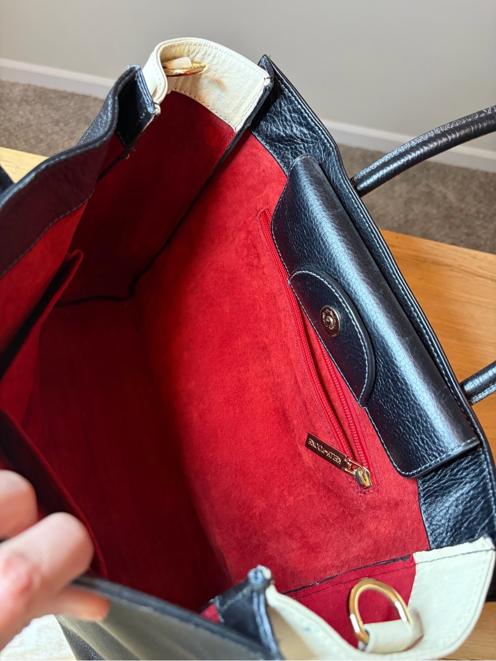 Kelly Tooke Designer Black and Cream Leather Tote Bag - Picture 8 of 13